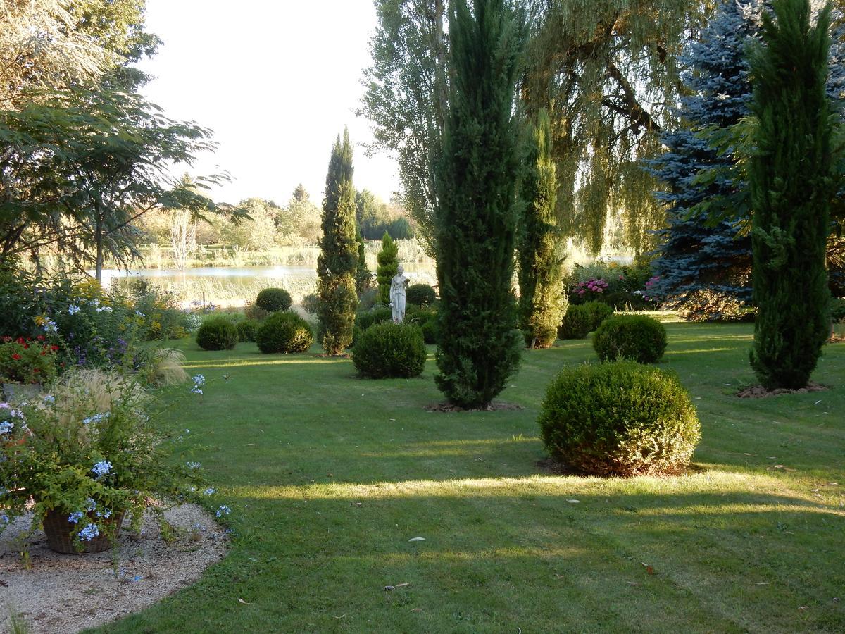 La Renaudiere En Bourgogne Gergy Bagian luar foto